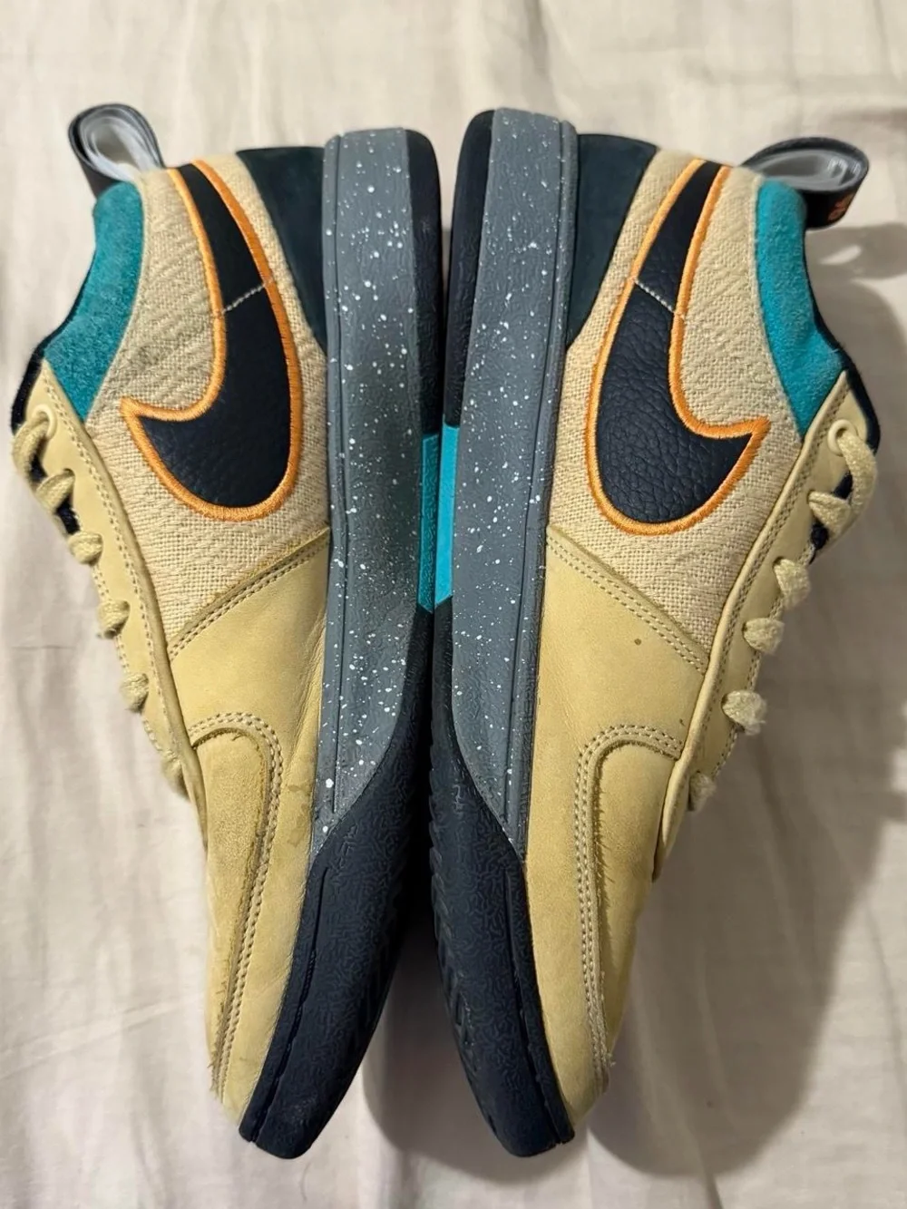 Men’s Nike Book 1 Mowabb Basketball Shoes Size 8.5 No Box